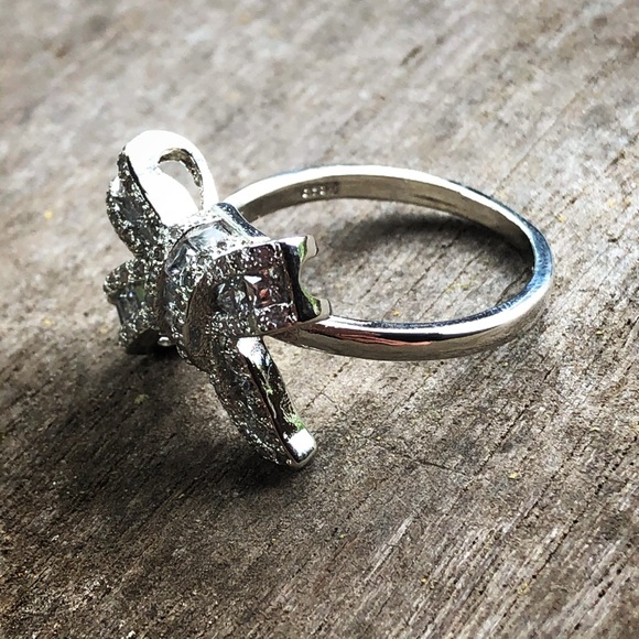 New! 925 Sterling Silver Diamond Bow Ring! - Picture 11 of 17